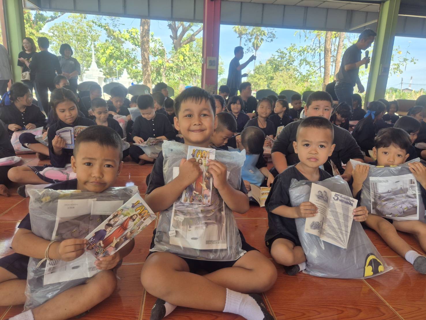 new zealand bed linen donation tothailand children