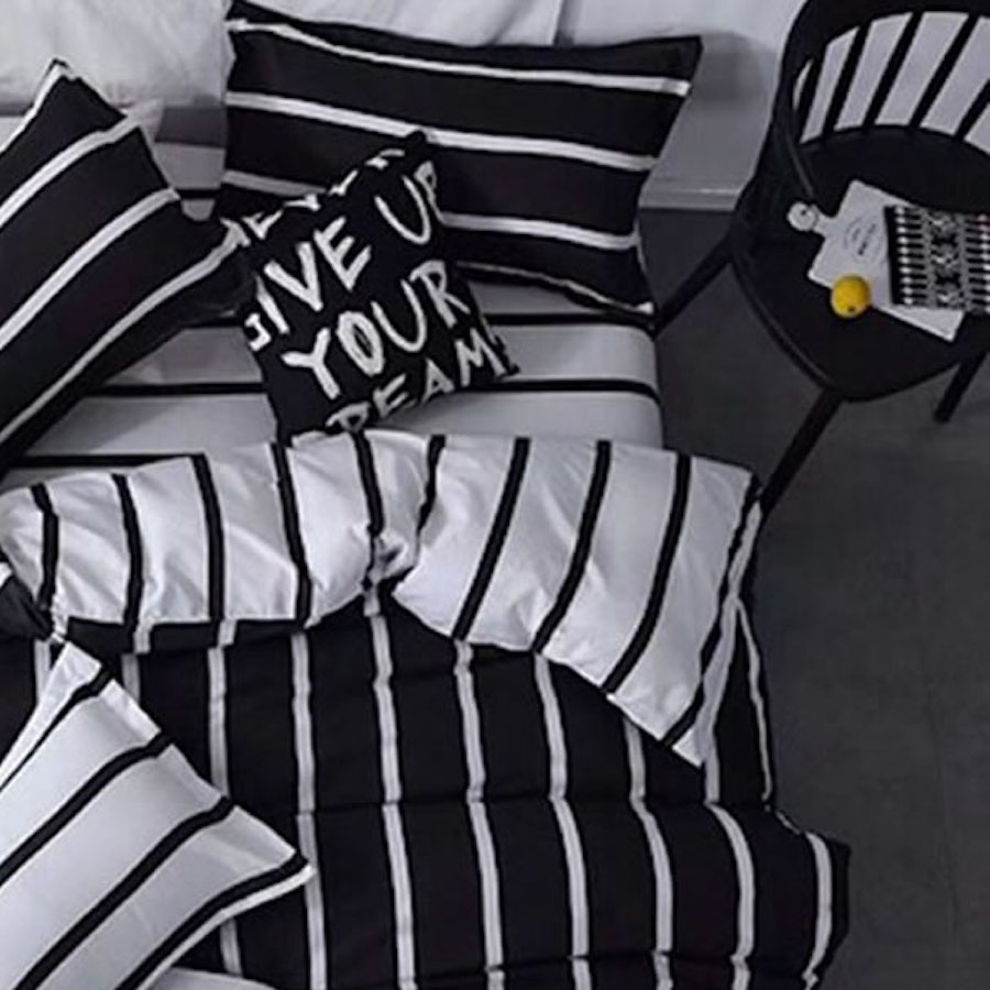 Black & White Stripe Bedding Set: image 2