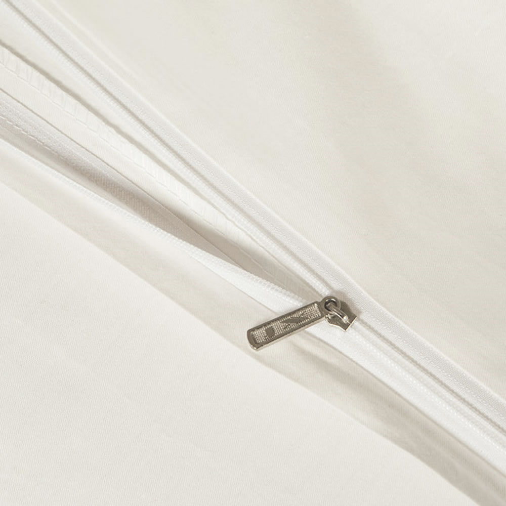 Luxury Bedding Set: image 13