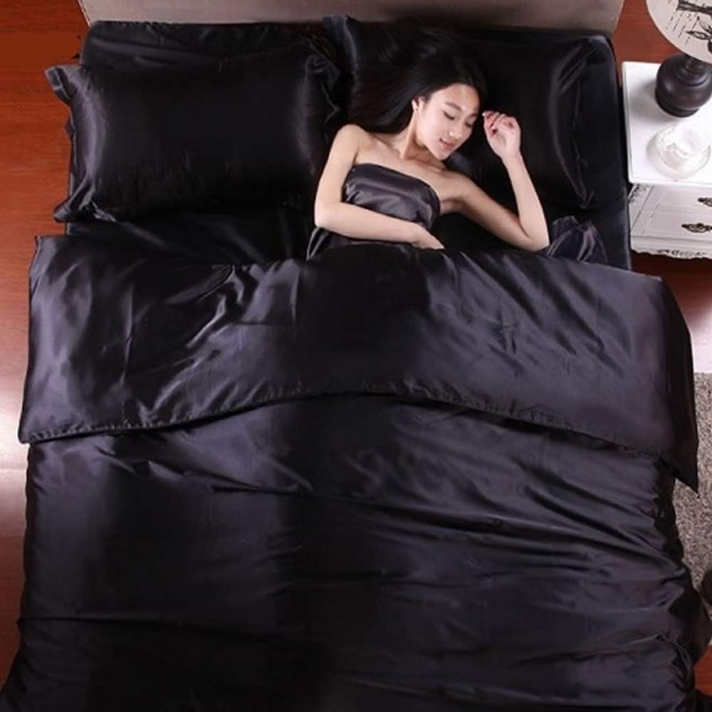 Satin Silk Bedding Set: image 1